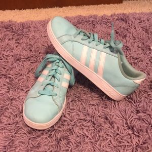 Adidas, size 5 1/2